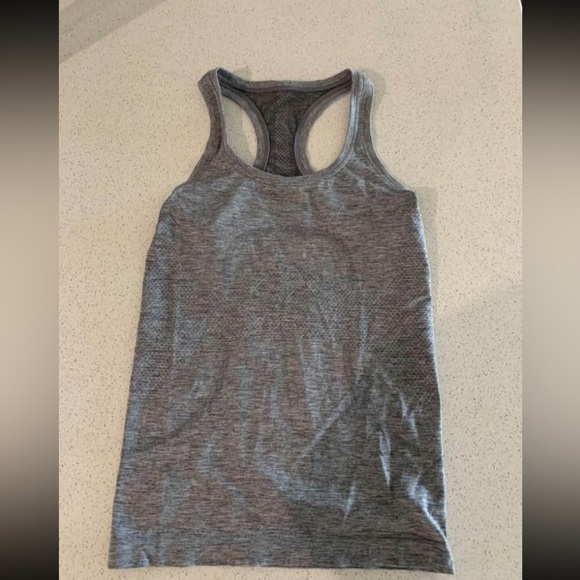 Lululemon Size 4 Swiftly Tech Racer Tank - Picture 1 of 2